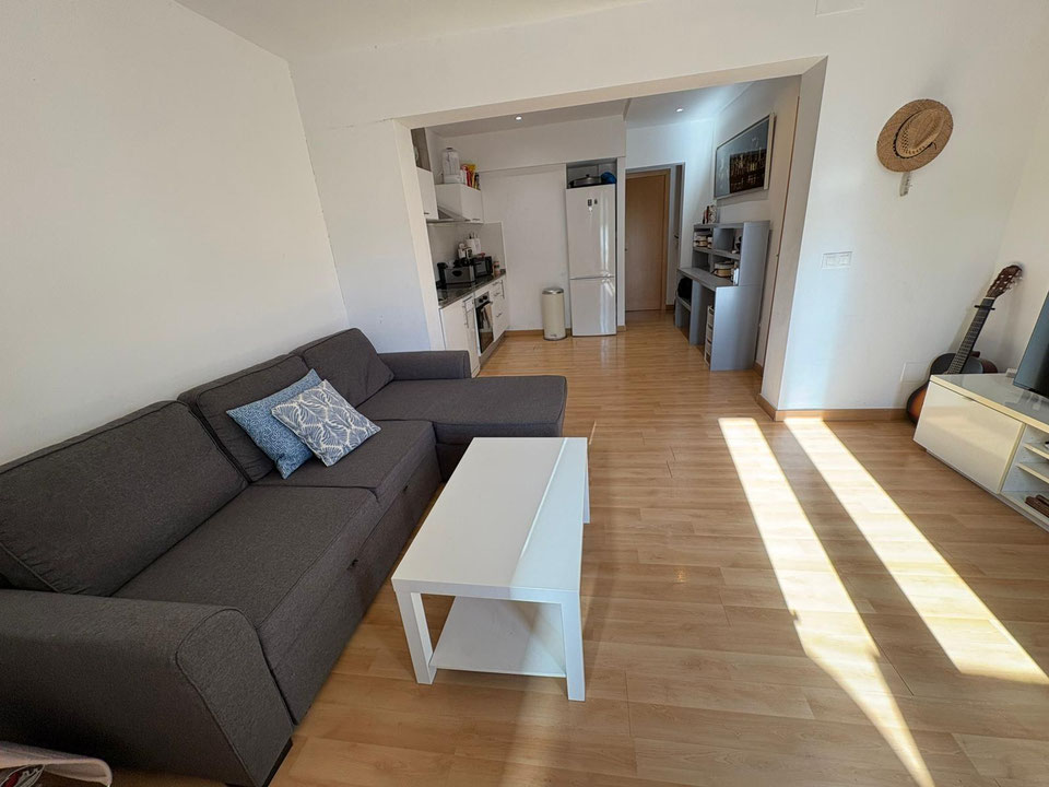 Piso en venta en S'Arenal de Llucmajor, 2 dormitorios con terraza, a 200 metros de la playa