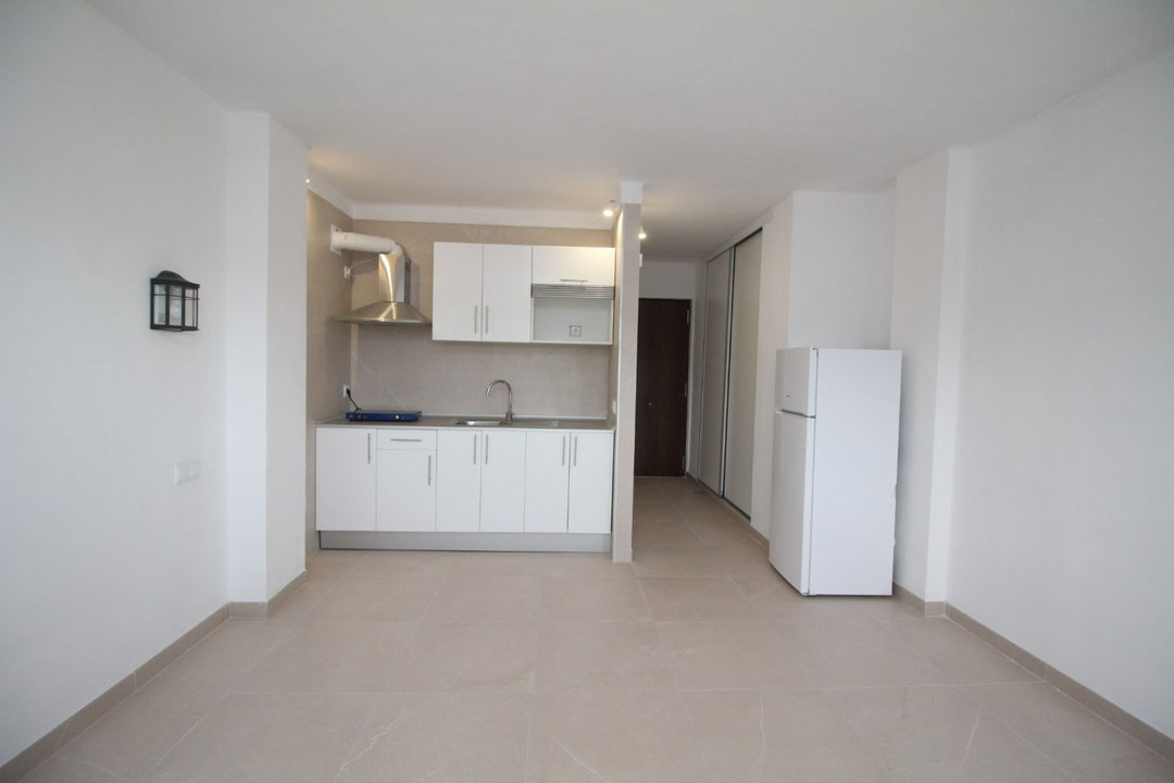 Marivent-Cala Mayor , estudio reformado con terraza