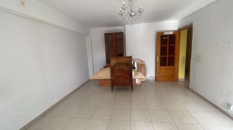 EN SUBASTA  SIN ASCENSOR en calle Antoni Ribas 29B, Palma.