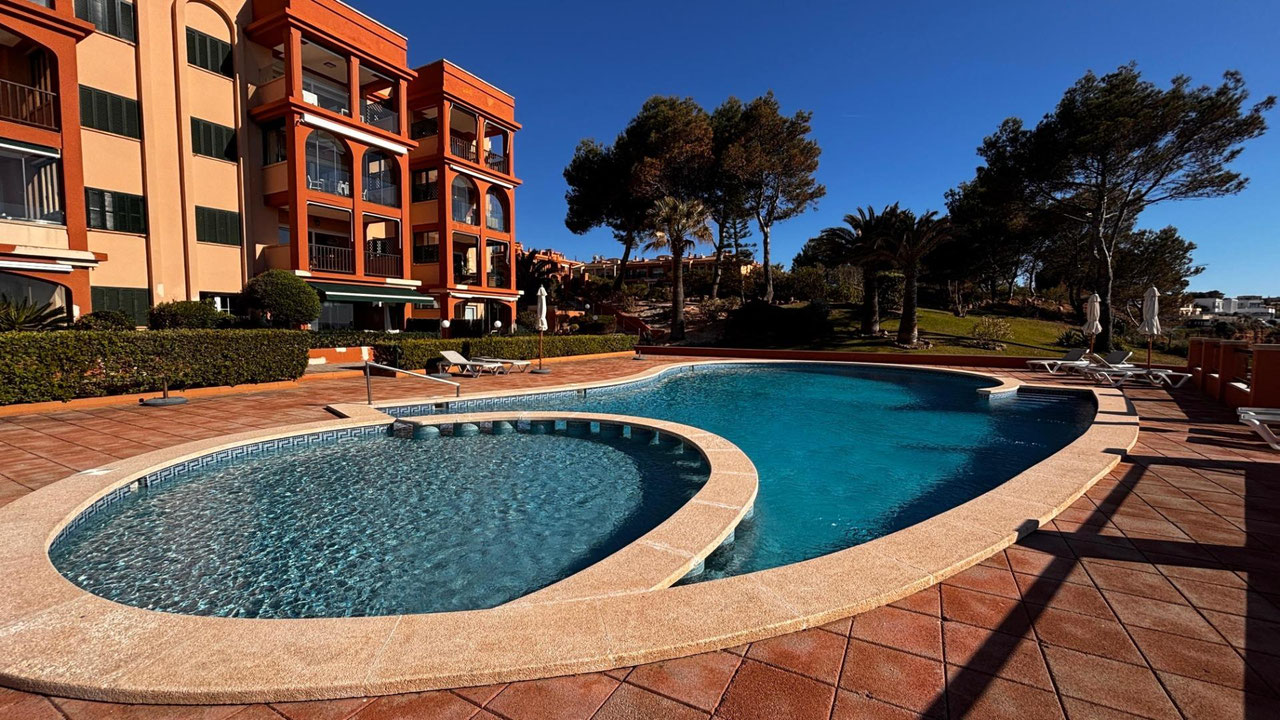 Lujoso apartamento en primera linea del mar en venta en El Toro