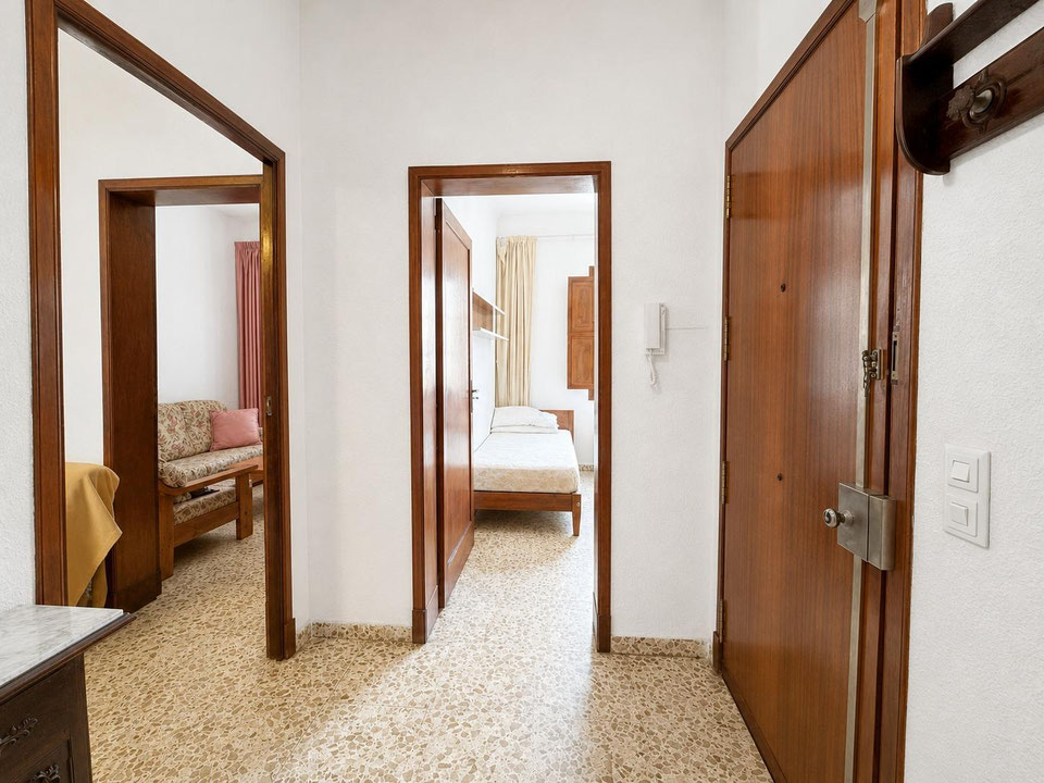Amplia vivienda de 3 dormitorios en alquiler en calle Pare Ventura