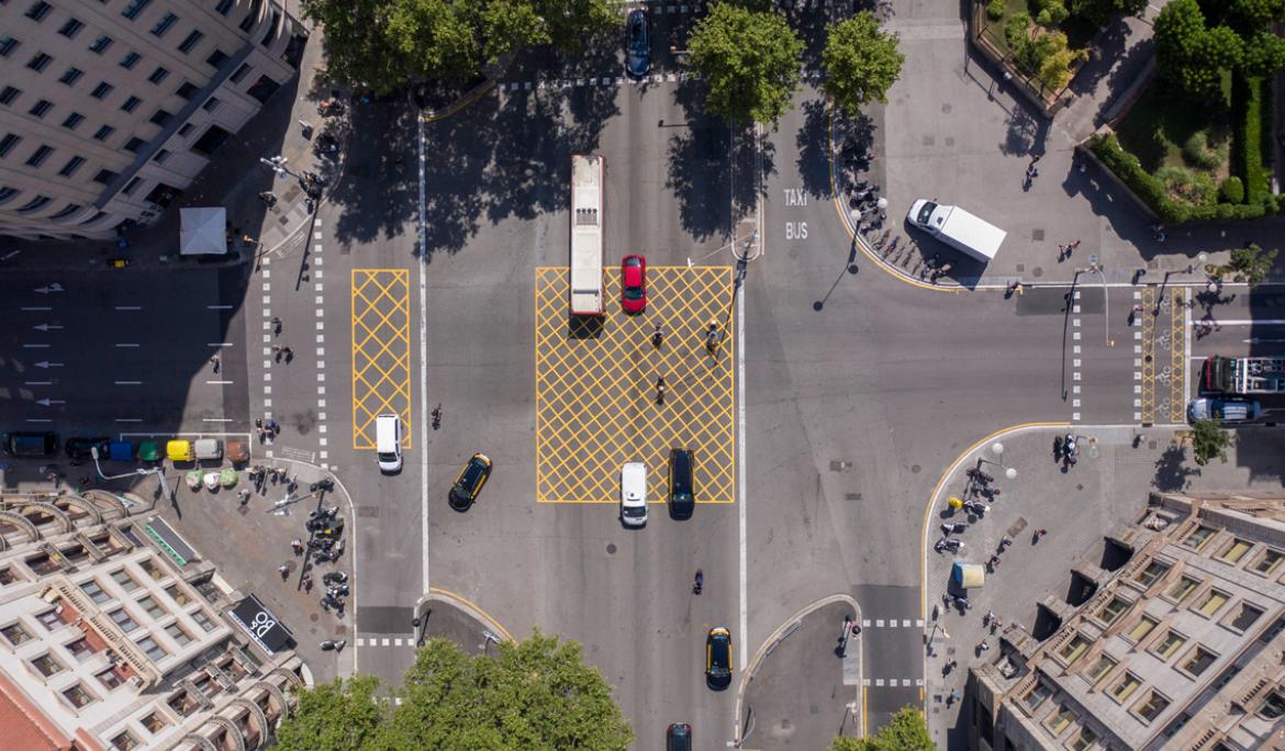 Aerial image of the Eixample street