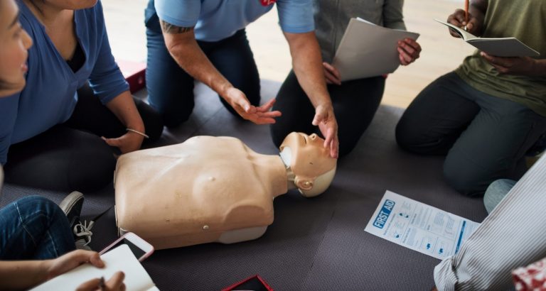First Aid Training Emergency First Aid at Work and First Aid at Work - Project Skills Solutions
