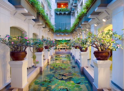 garden and pool in five star luxury