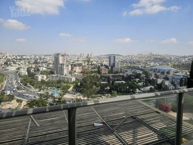 הולילנד, ירושלים