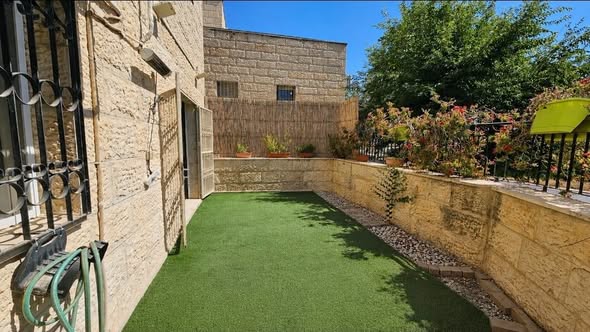 ברוך דובדבני 7, בית וגן, ירושלים