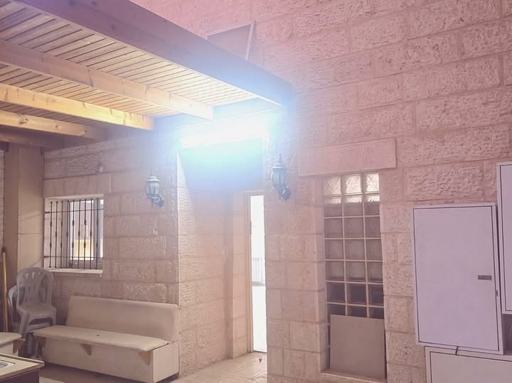 ליכטנשטיין, הר חומה, ירושלים