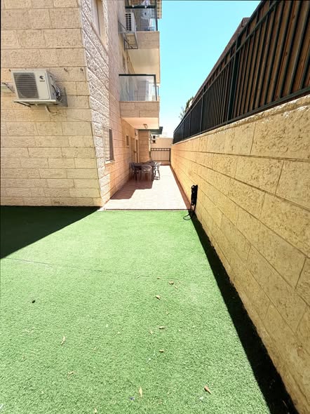 סול ליפצין, חומת שמואל, ירושלים