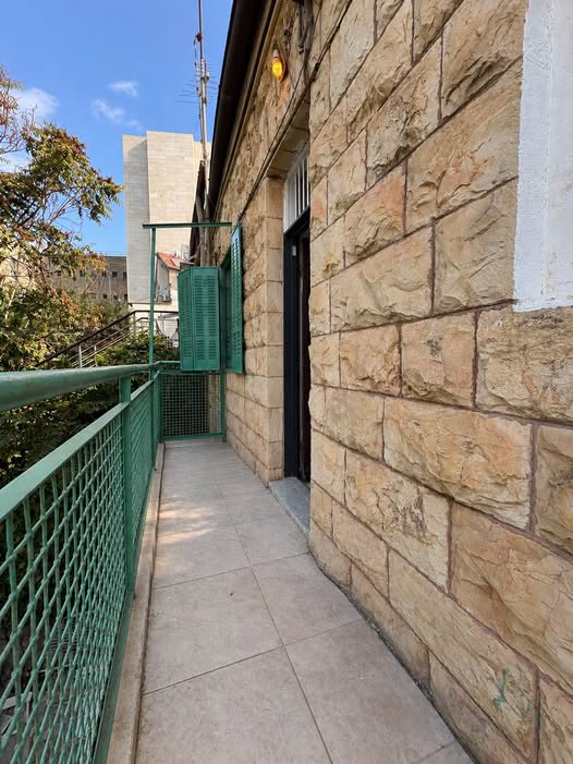 מנחם אוסישקין 60, שערי חסד, ירושלים