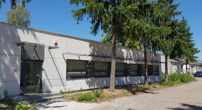Hale i biura Małowiejska, Warszawa - offices for rent