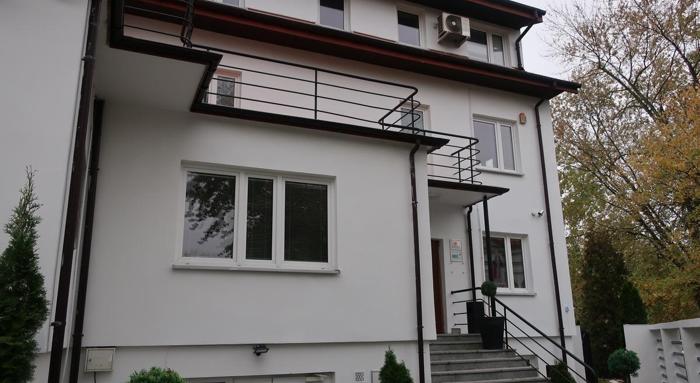 Okrężna 83, ul. Okrężna 83 - biura na wynajem