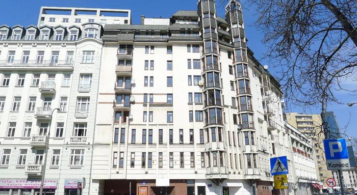Biurco - Centrum Biurowe Twarda 44, Warszawa - przestrzenie coworkingowe do wynajęcia