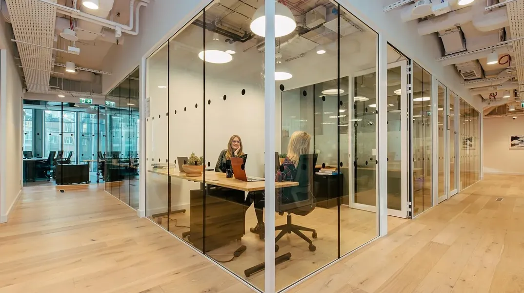 Coworking WeWork Mennica Legacy Tower, Warszawa