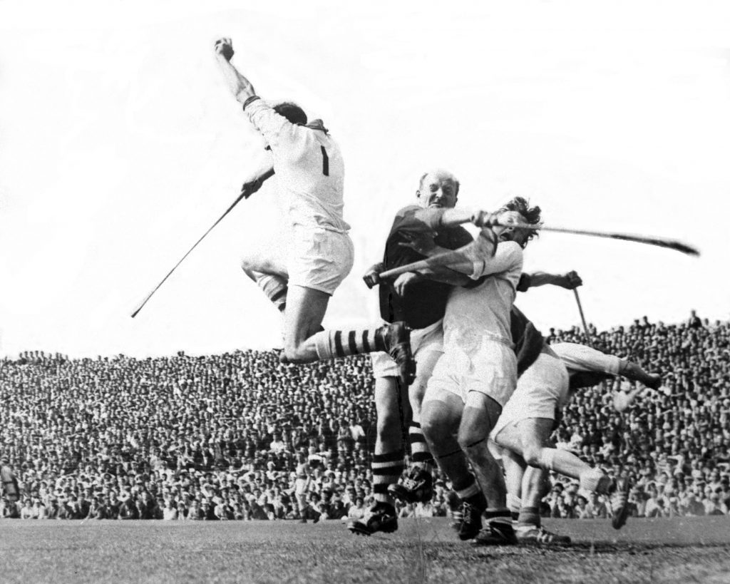 Iconic Photographs To Feature At Big Picture Festival In Kinsale This Month - Vimarsana News
