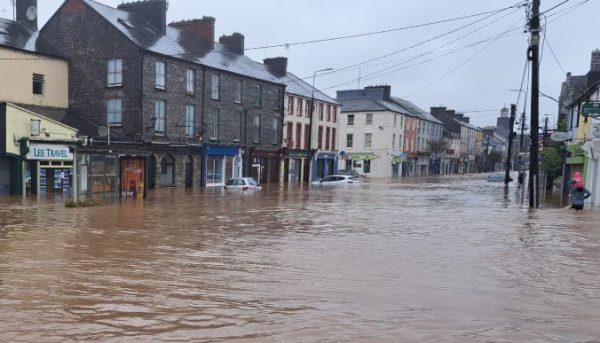 Midleton town is under water and has been closed to all traffic - Vimarsana News