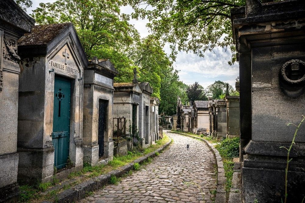 Le cimetière du Père-Lachaise : guide complet pour visiter le plus beau cimetière du monde (2026)