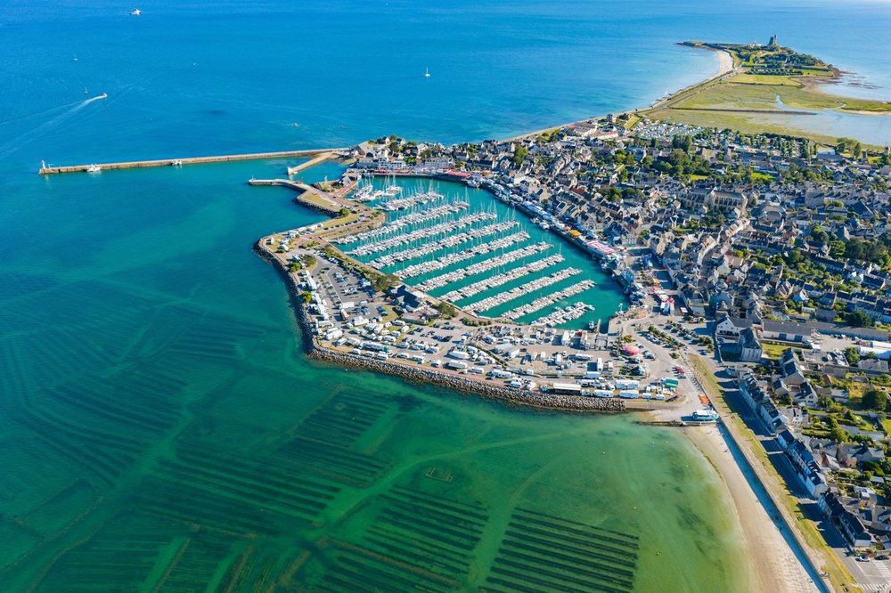 Le Cotentin en camping-car : itinéraire complet, aires et incontournables (2026)