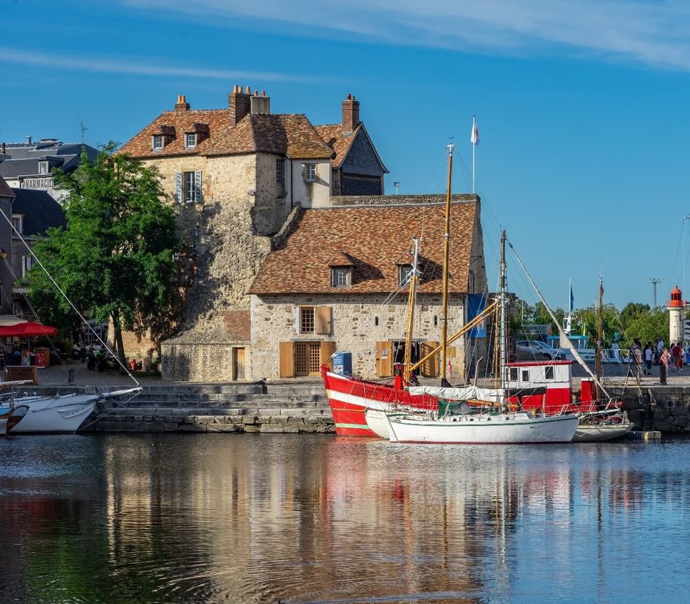 Les plus beaux villages du Calvados à visiter en 2026