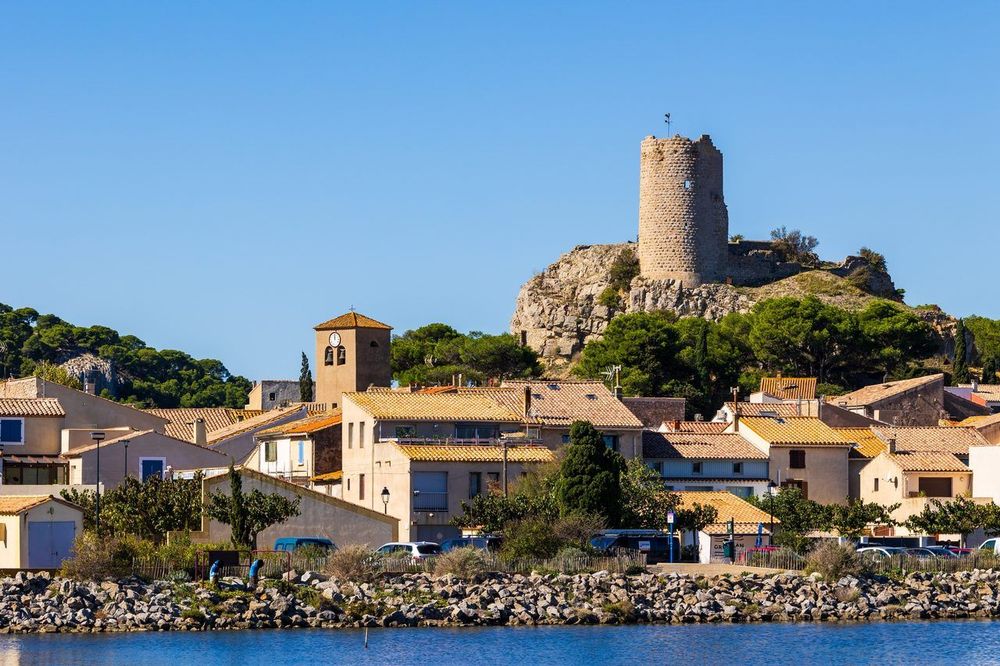Les plus beaux villages de l'Aude : 30 pépites entre Corbières et littoral en 2026