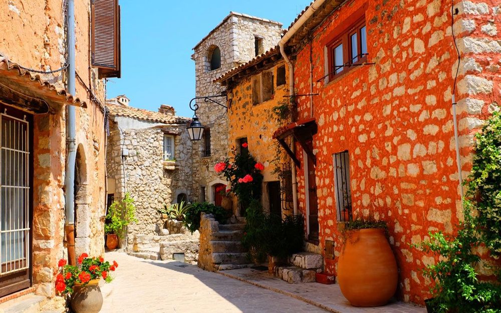 Quels sont les plus beaux villages à découvrir dans les Alpes Maritmes ?