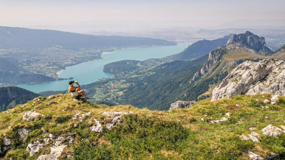 Randonnée autour d'Annecy : sommets mythiques, pépites méconnues et guide pratique 2026