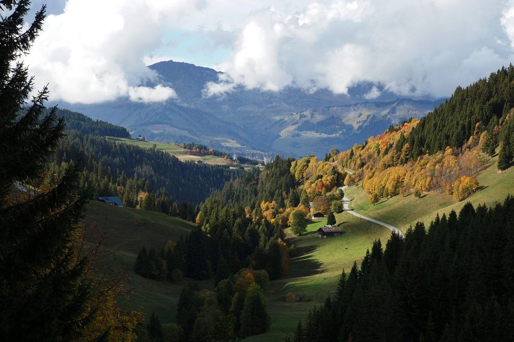 Route des Grandes Alpes en 2026 : l'itinéraire complet du Léman à la Méditerranée