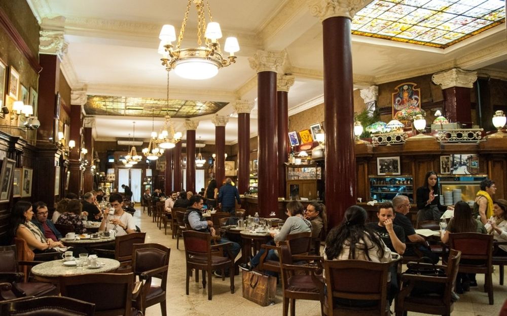 Ciudad de Buenos Aires, capital, Argentina. 26 de abril, 2023. Interior