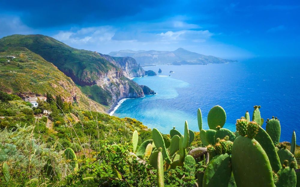 Visiting the Aeolian Islands: A Multi-Stage Journey