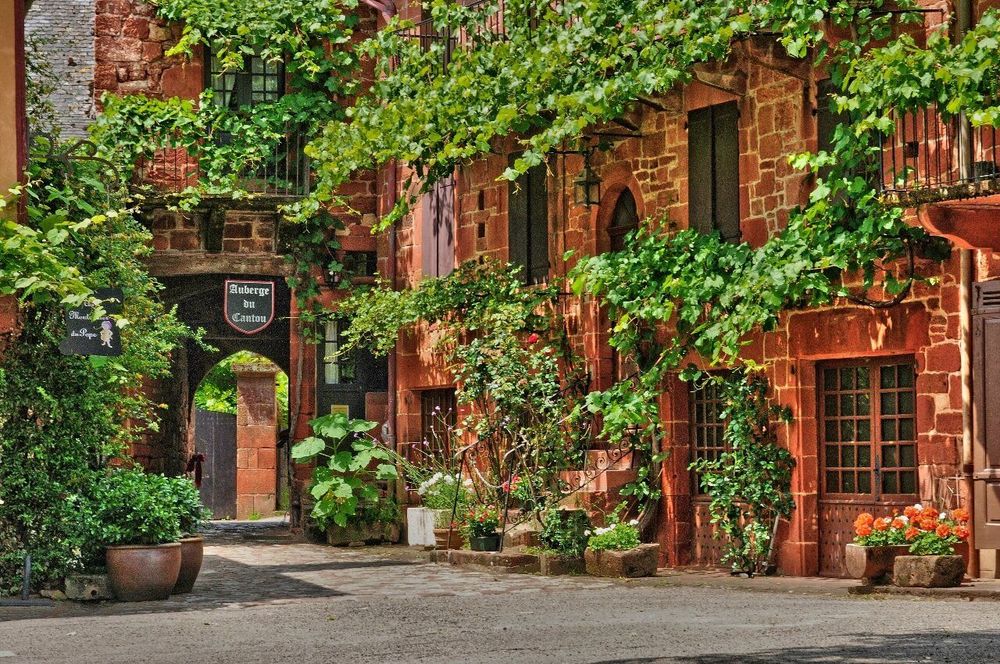 Collonges-la-Rouge