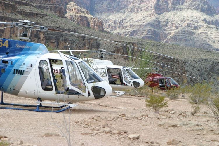 Tour en hélicoptère au‑dessus du Grand Canyon