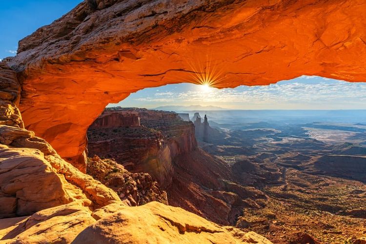 Mesa Arch au lever du soleil