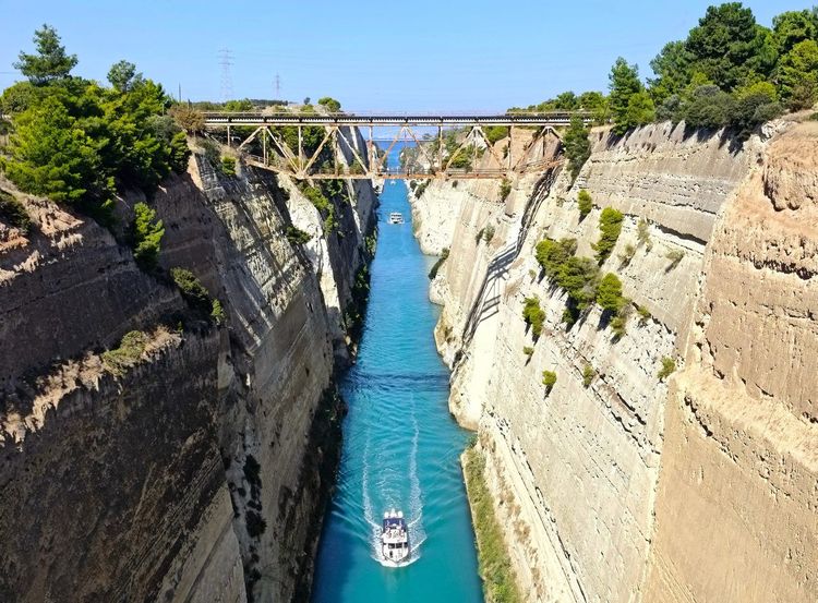 Canal de Corinthe