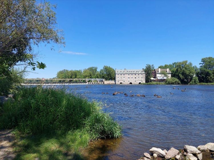 Île-des-Moulins Terrebonne