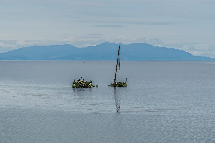 épaves bateaux estran