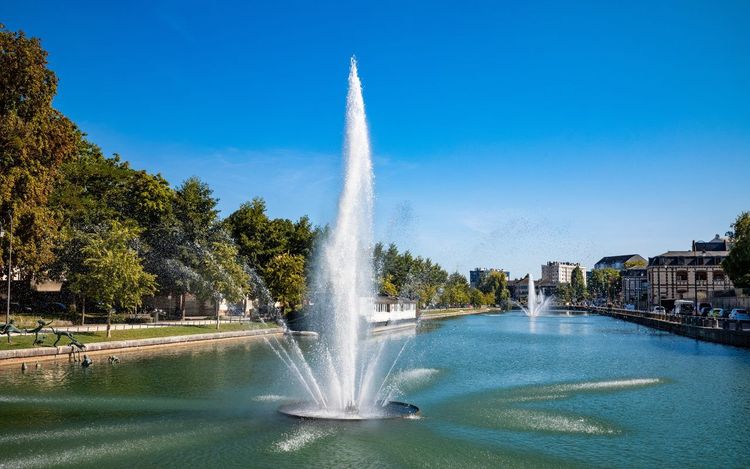 Seine Troyes berges