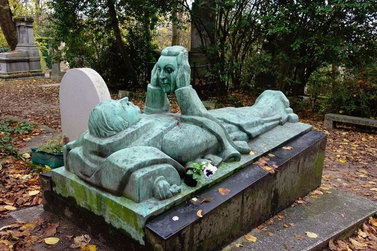 Père-Lachaise monuments