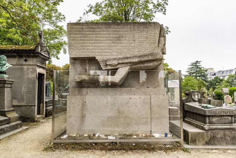 cimetière tombes emblématiques