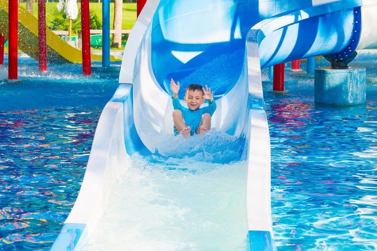 parc aquatique toboggan