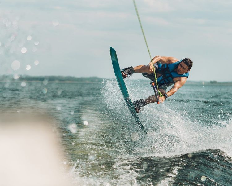 téléski nautique wakeboard