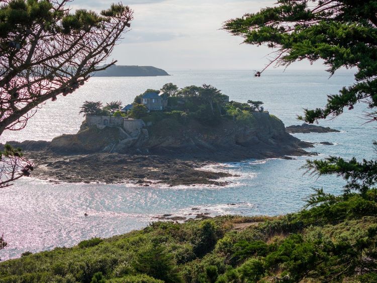 Anse Duguesclin