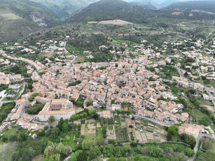 Abbaye de Caunes-Minervois