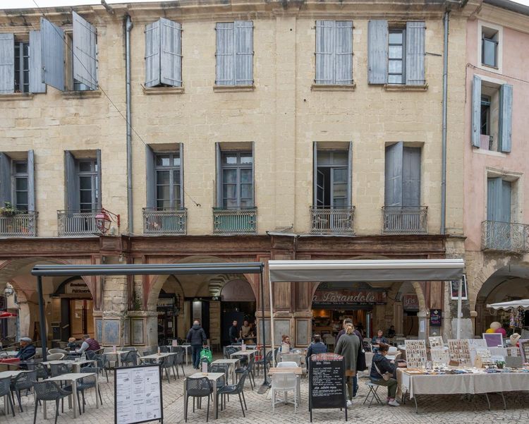 Sommières village