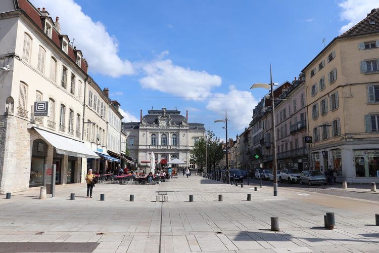 Rue des Arcades Lons-le-Saunier