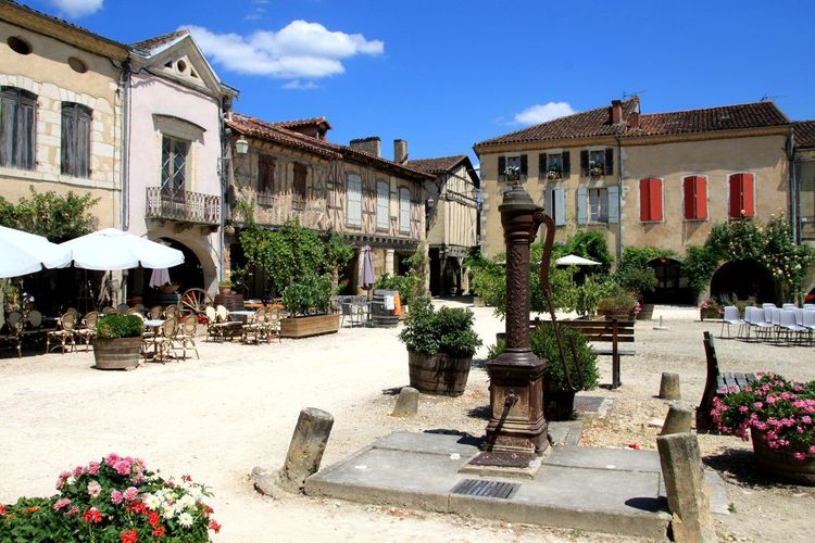 Saint-Justin bastide
