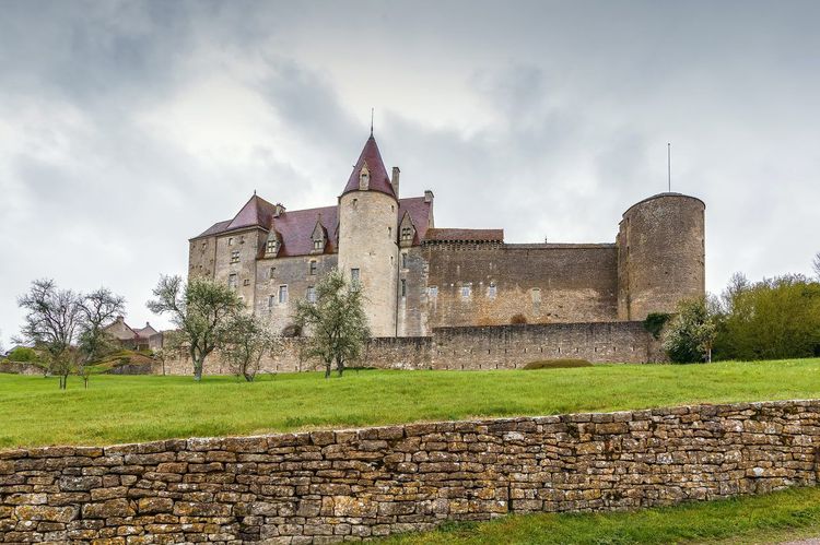 Château de Châteauneuf-en-Auxois
