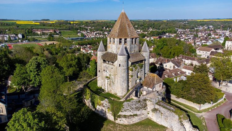 Tour César Provins
