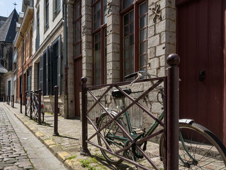 Cours pavées Vieux-Lille