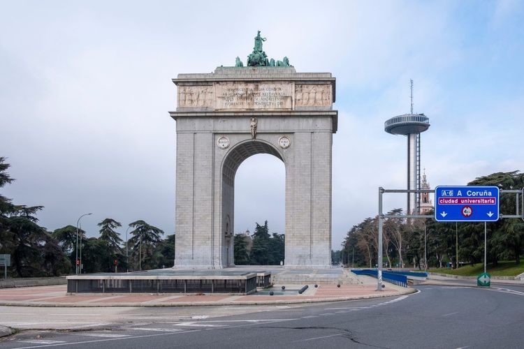 Faro de Moncloa