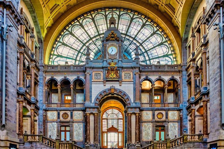Gare d'Anvers-Central