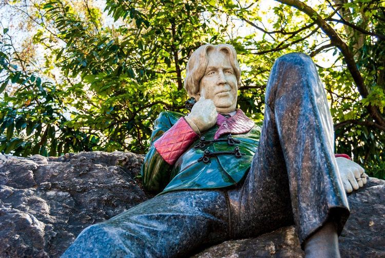 statue Oscar Wilde Dublin